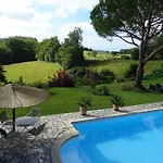 Au Moulie Blousson-Serian
