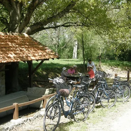 Au Moulié Blousson-Sérian